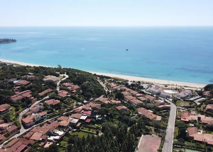 Semesterbostad Villino Mari Pintau Vacation Ever Geremèas